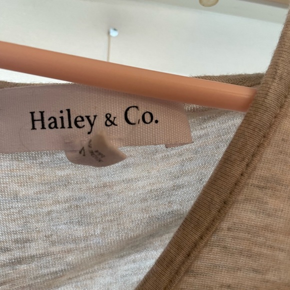 Hailey and Co size small Top - Picture 3 of 3